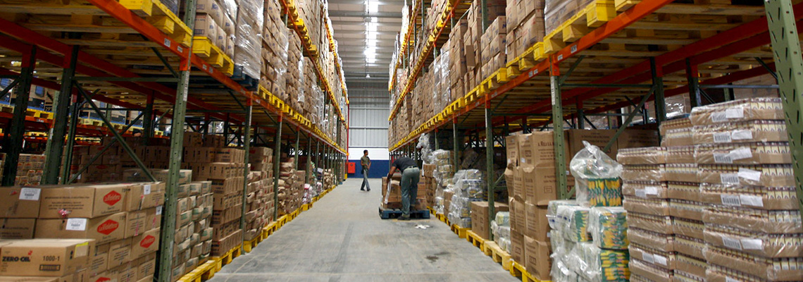 CLT Trasporti - Officina, Magazzino, Lavaggio e Distributore interni CLT Trasporti - Officina, Magazzino, Lavaggio e Distributore interni